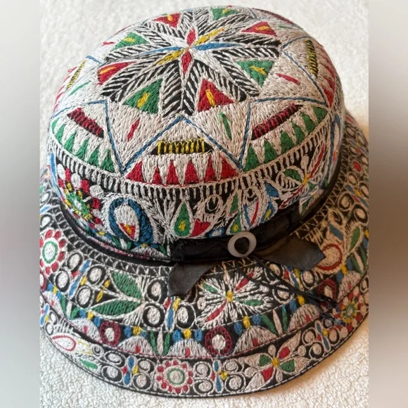 Traditional Peruvian Hand Embroidered Hat, from Arequipa. Gorgeous Detail - Picture 2 of 5